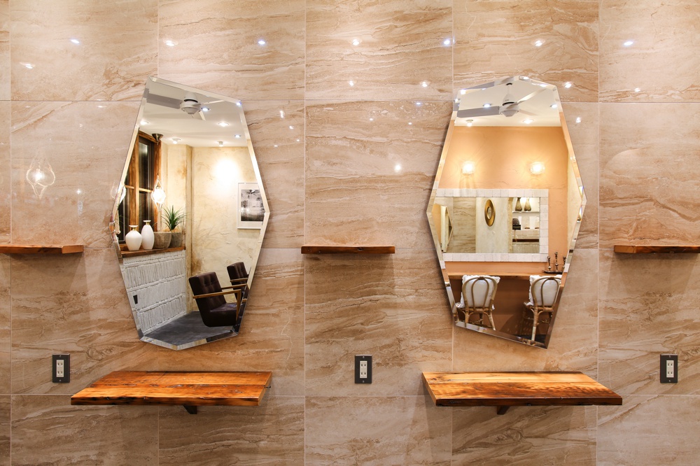 Largoが手がけたオリエンタルでヨーロピアンな雰囲気の美容室の内装デザイン