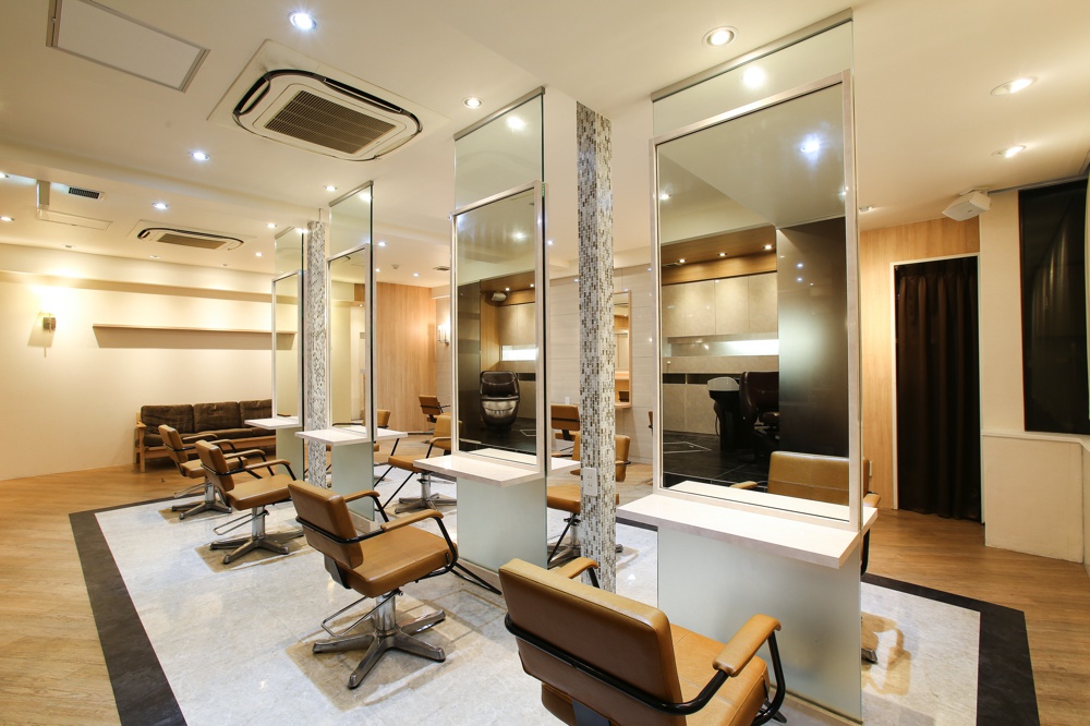 シンプルモダンな銀座の美容室ヘアサロンの店舗内装デザイン